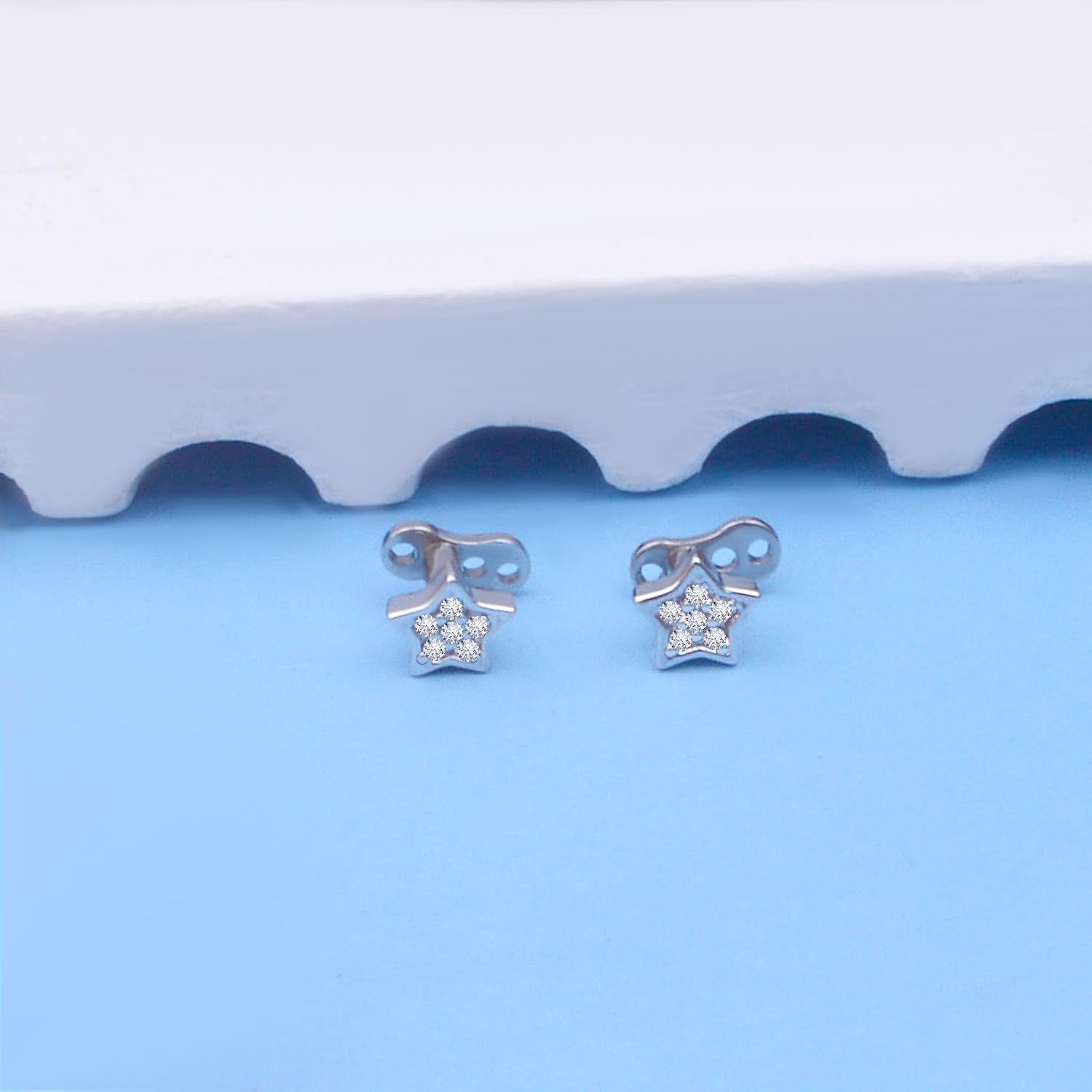 2pcs 14G Titanium Steel CZ Dermal Anchor Tops and Base Star-Shaped Cubic Zirconia Internally Threaded Microdermals Skin Body Piercings Jewelry Gift for Men Women
