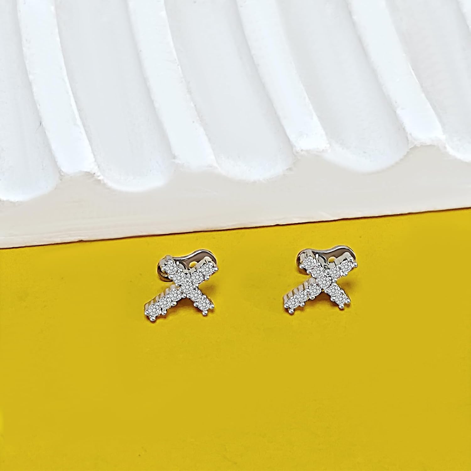 2pcs 14G Cross Dermal Anchor Tops and Base Stainless Steel Cubic Zirconia Internally Threaded Microdermals Body Piercings Crucifix Studs Skin Body Piercings Jewelry for Women Men