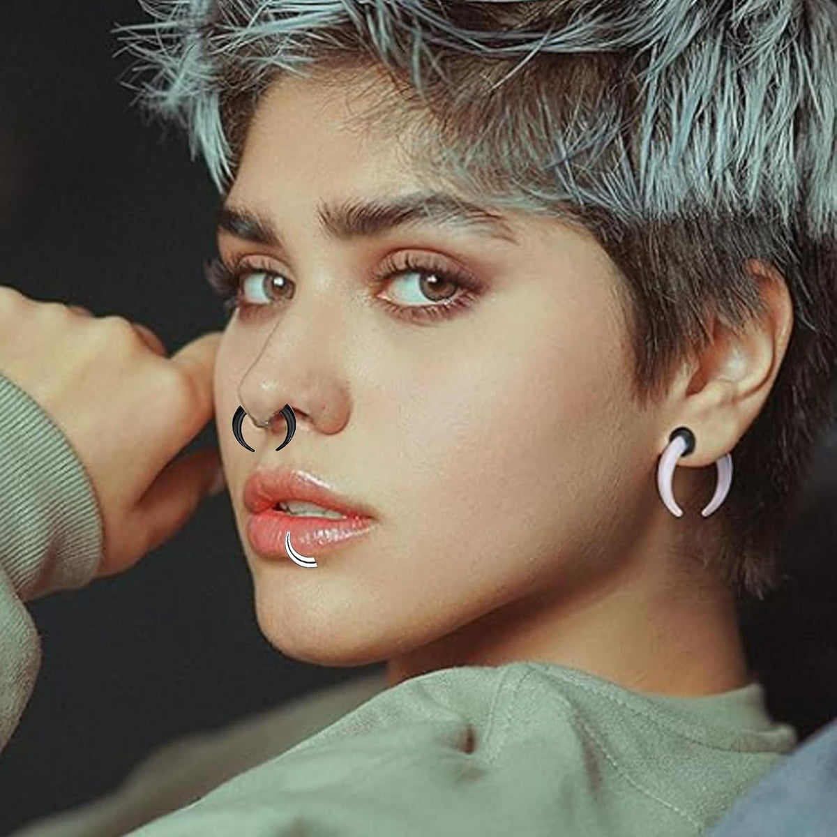 24pcs 14G-4G Acrylic Horseshoe Septum Rings Piercing Jewelry Pincher Tapers Stainless Steel C Shape Buffalo Stretcher Expander with Black O-Rings for Stretching Pierced Nose Ear Cartilage